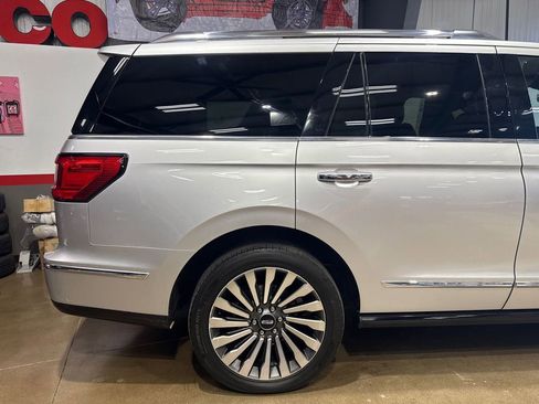 Used 2018 Lincoln Navigator Reserve w/ Technology Package image 29