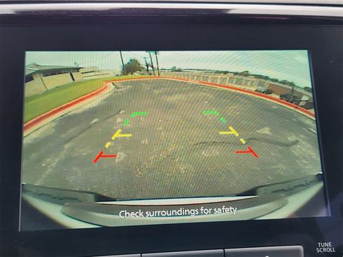 Used 2024 Nissan Frontier SL w/ Technology Package image 18