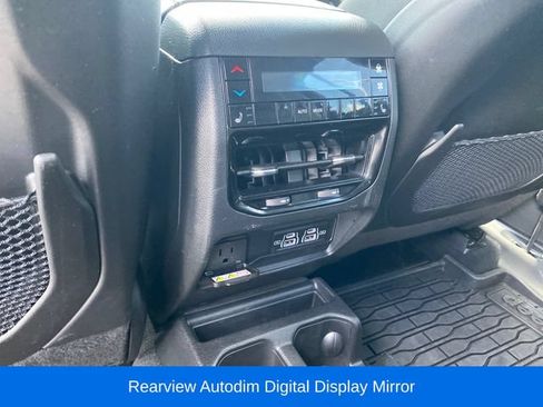 Used 2024 Jeep Grand Cherokee L Limited w/ Luxury Tech Group II AWD/4WD image 21