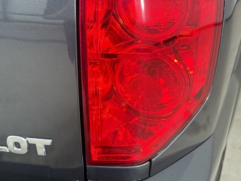 Used 2004 Honda Pilot EX image 31
