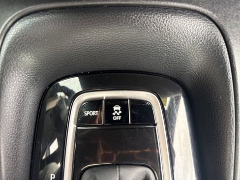 Used 2022 Toyota Corolla SE image 13