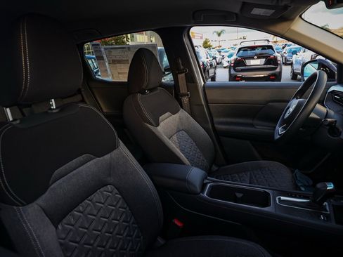 New 2026 Nissan Kicks SV image 21