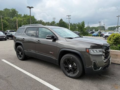 Used 2020 GMC Acadia AT4 w/ Driver Alert Package II AWD/4WD image 3