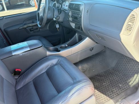 Used 2001 Ford Explorer Sport Trac 4x4 image 11