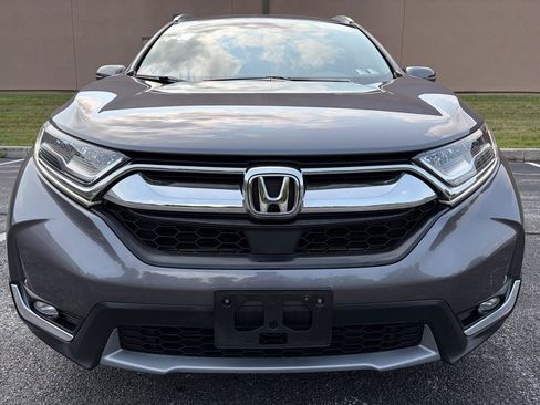 Used 2018 Honda CR-V Touring image 2