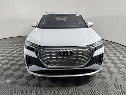 Certified 2024 Audi Q4 e-tron Prestige image 2