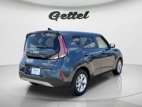 Used 2025 Kia Soul LX w/ LX Technology Package FWD image 9
