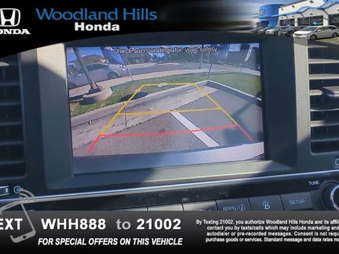 Used 2018 Hyundai Elantra Limited FWD image 16