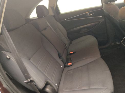 Used 2016 Kia Sorento LX AWD/4WD image 19