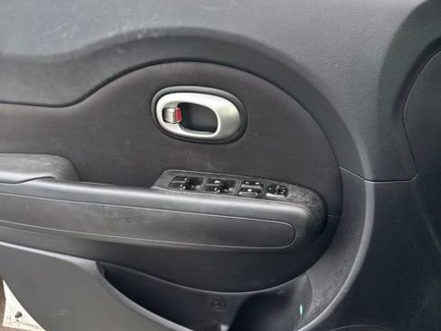 Used 2015 Kia Soul FWD image 4