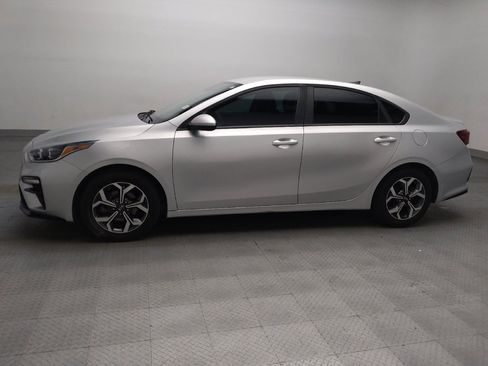 Used 2019 Kia Forte LXS FWD image 2