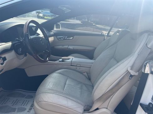 Used 2012 Mercedes-Benz CL 550 4MATIC image 19