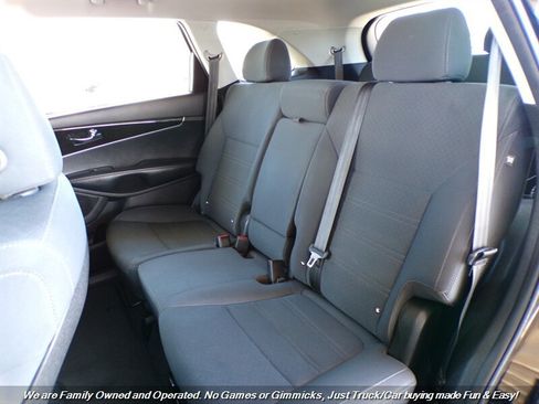 Used 2019 Kia Sorento L FWD image 20