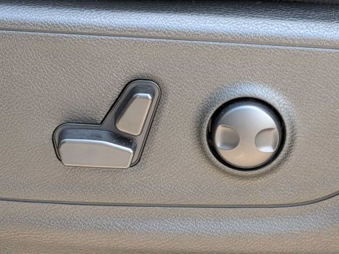Used 2023 RAM 1500 Big Horn AWD/4WD image 16