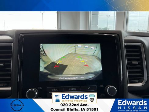 Used 2024 Nissan Frontier SV AWD/4WD image 23
