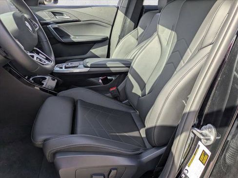 Used 2025 BMW X2 xDrive28i image 13