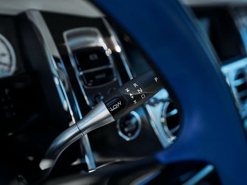 Used 2020 Rolls-Royce Wraith RWD image 57