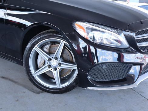 Used 2017 Mercedes-Benz C 300 4MATIC Sedan w/ Premium 3 Package image 4