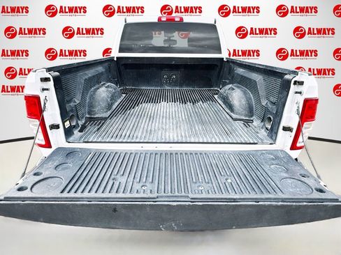 Used 2022 RAM 2500 Big Horn w/ Cold Weather Group image 26