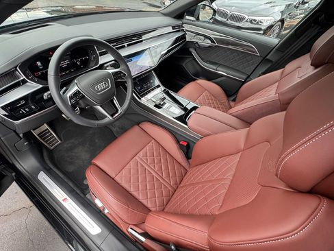 Used 2025 Audi S8 w/ Executive Package AWD/4WD image 3