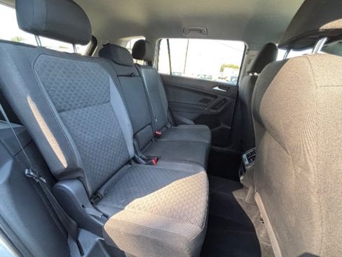 Used 2018 Volkswagen Tiguan S FWD image 13