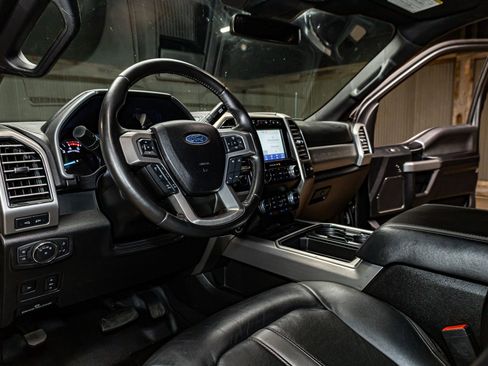 Used 2020 Ford F350 Platinum image 16