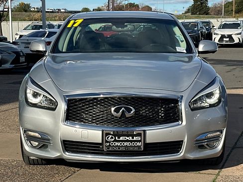 Used 2017 INFINITI Q70 L 3.7 w/ Deluxe Touring Package image 6