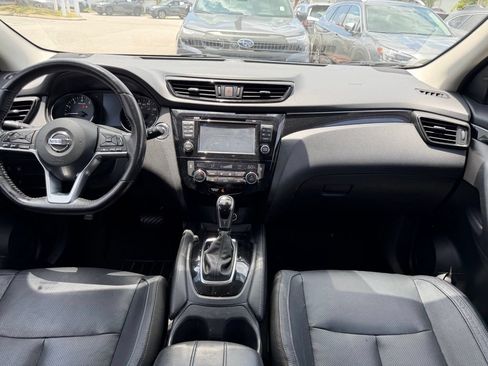 Used 2018 Nissan Rogue Sport SL w/ SL Premium Package FWD image 21