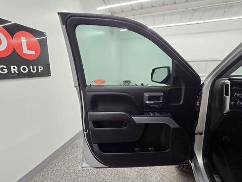 Used 2019 Chevrolet Silverado 1500 LT image 24