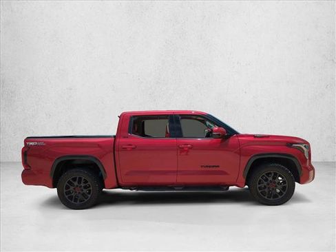 Used 2022 Toyota Tundra SR5 RWD image 5