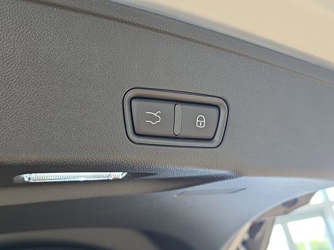 New 2025 Maserati Grecale Modena image 10