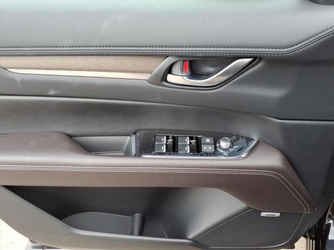 New 2025 MAZDA CX-5 Signature image 12