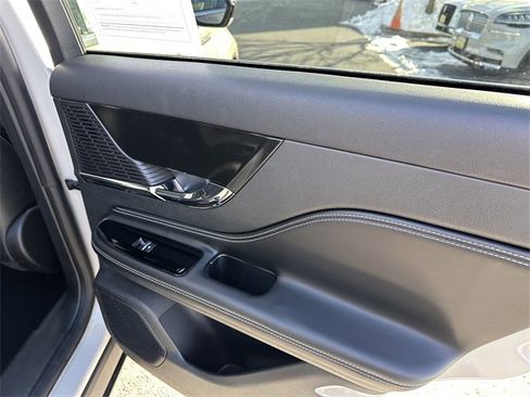 Certified 2022 Lincoln Corsair AWD w/ Equipment Group 101A image 39