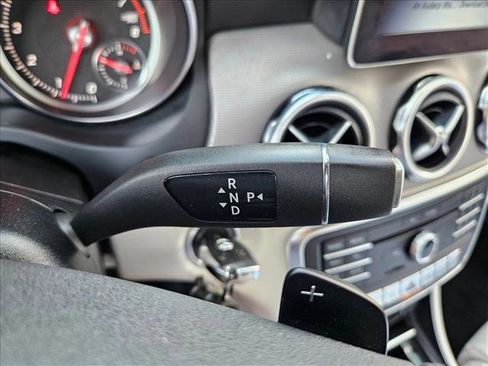 Used 2019 Mercedes-Benz GLA 250 image 12