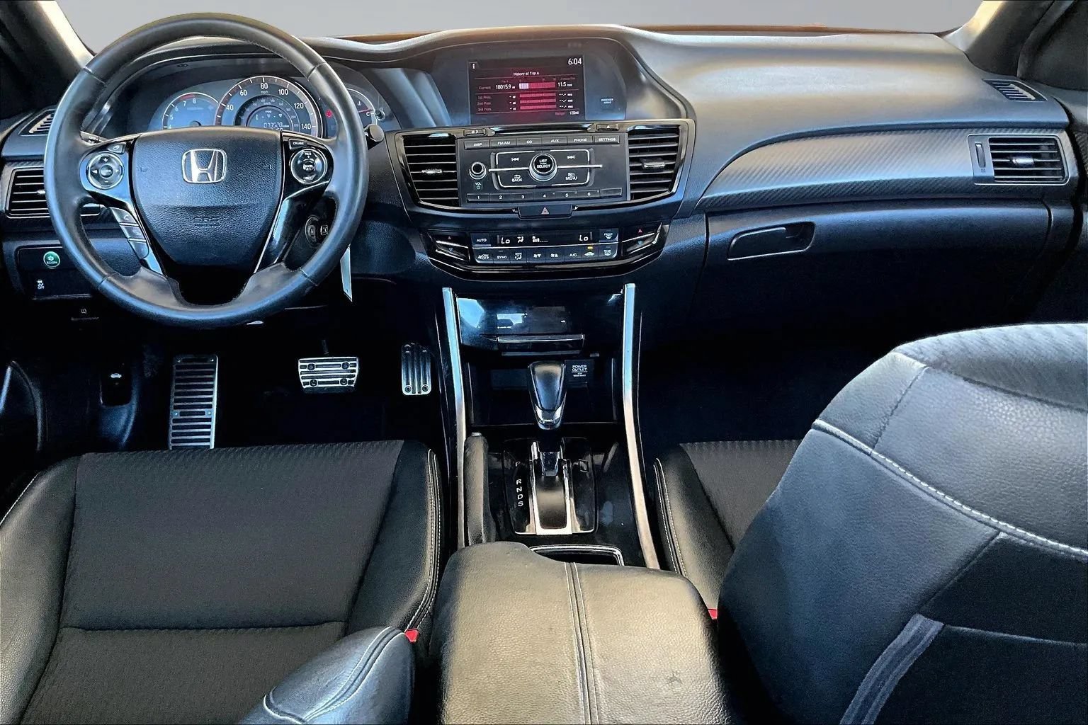 Used 2017 Honda Accord Sport image 7