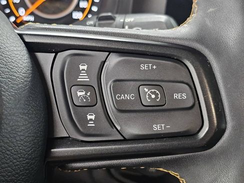 Used 2024 Jeep Wrangler Unlimited Sport AWD/4WD image 28