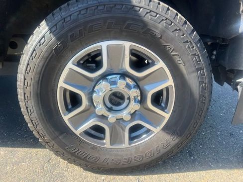 Used 2024 Ford F250 Lariat AWD/4WD image 5