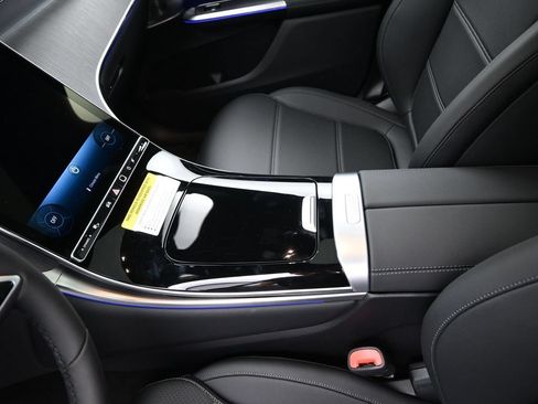 New 2026 Mercedes-Benz GLC 300 4MATIC image 16