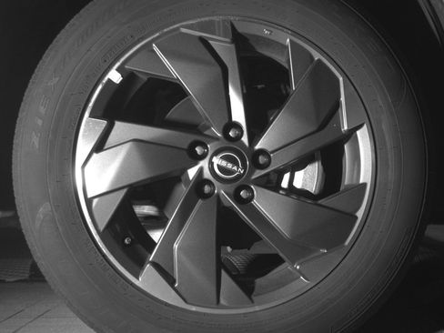 Used 2025 Nissan Rogue SV image 13