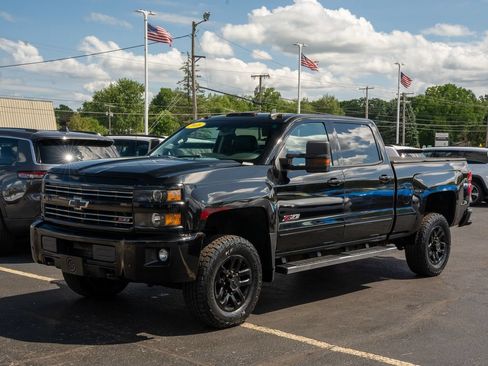 Used 2016 Chevrolet Silverado 2500 LT w/ Midnight Edition AWD/4WD image 2