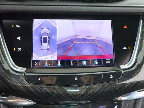 Used 2020 Cadillac XT6 Premium Luxury image 19