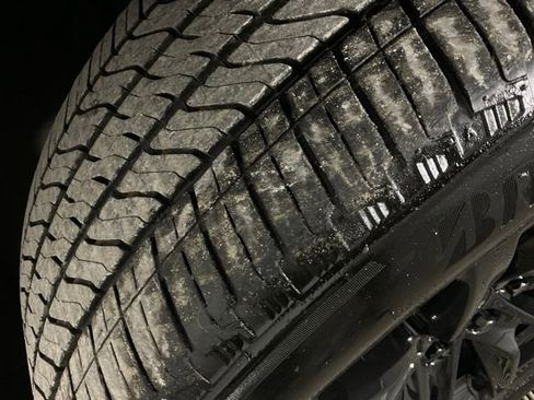 Certified 2024 Cadillac Escalade Sport Platinum w/ LPO, ONYX Package image 36