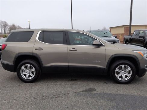 Used 2019 GMC Acadia SLE image 6