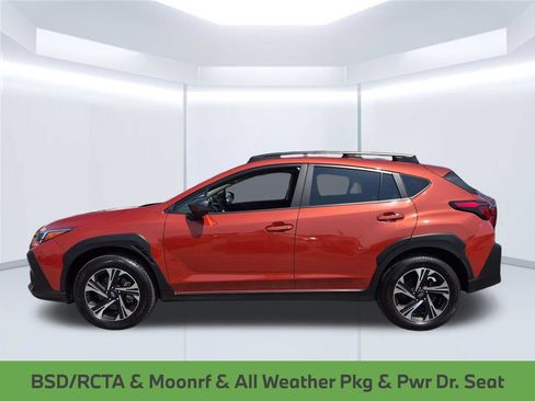 Used 2024 Subaru Crosstrek 2.0i Premium AWD/4WD image 2