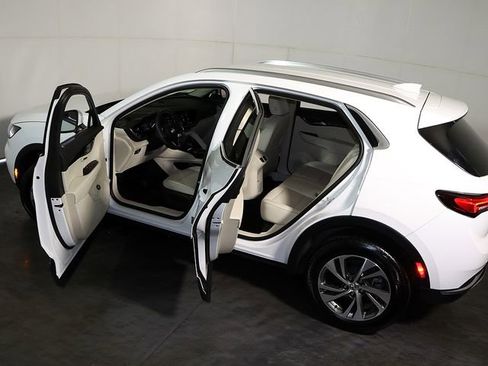 Used 2023 Buick Envision Essence image 5