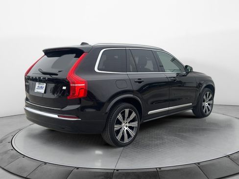 Certified 2023 Volvo XC90 T8 Plus w/ Protection Package Premier image 7