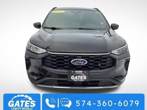 Used 2025 Ford Escape ST-Line image 2