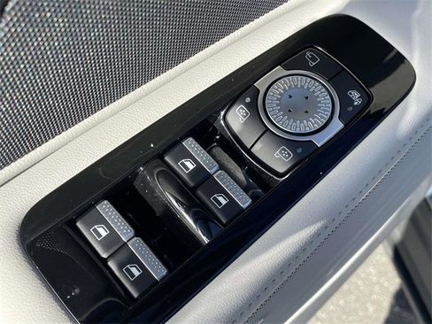 New 2026 Lincoln Nautilus Premier w/ Equipment Group 102A image 11