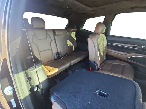 Used 2021 Kia Telluride SX w/ SX Prestige Package image 19