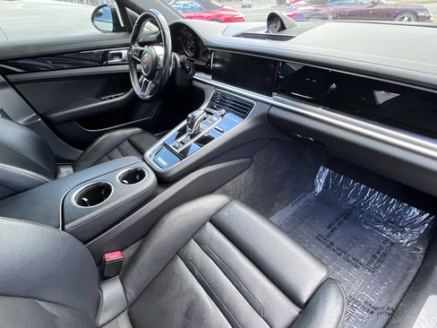 Used 2014 Porsche Panamera 4S image 36
